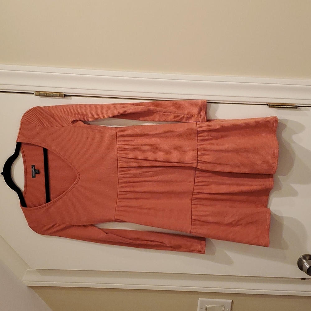 Ribbed Ling sleeve dress